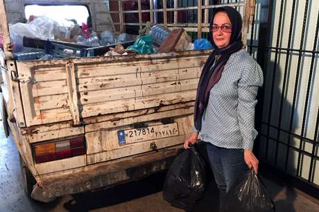 Khadija Farhat Khadija Farhat