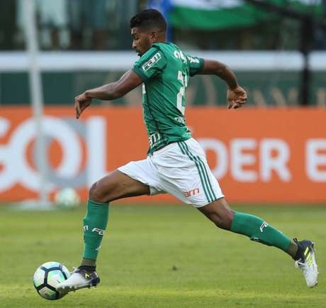LANCE! Thiago Santos vinha sendo titular no Verdão - Foto: Cesar Greco/Palmeiras