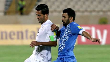 LANCE! Masoud Shojaei é o capitão do Irã (Foto: AFP)