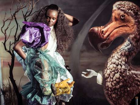 Duckie Thot no ensaio fotográfico para o calendário da Pirelli 2018 Duckie Thot no ensaio fotográfico para o calendário da Pirelli 2018