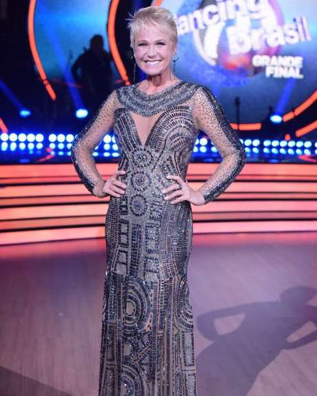 Xuxa com outro modelo assinado por MichellyX (Foto: Reprodução/Instagram/@xuxameneghel) Xuxa com outro modelo assinado por MichellyX (Foto: Reprodução/Instagram/@xuxameneghel)