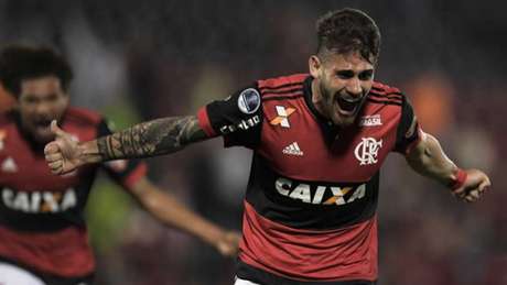 Vizeu marcou o primeiro gol da goleada na Ilha do Urubu (Jorge Rodrigues/Eleven) Vizeu marcou o primeiro gol da goleada na Ilha do Urubu (Jorge Rodrigues/Eleven)