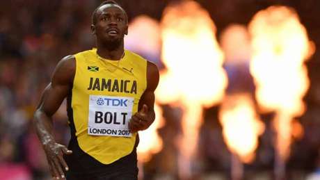 Bolt se despede das pistas com lesão na perna esquerda AFP Bolt se despede das pistas com lesão na perna esquerda AFP
