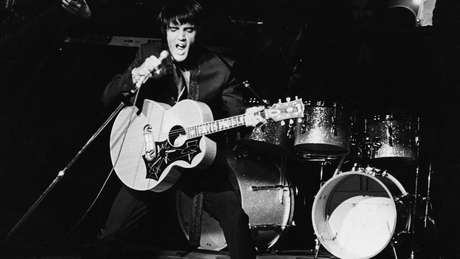 Elvis em show em las Vegas em 1969