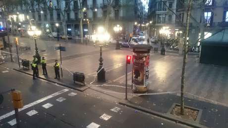 Região de Las Ramblas é evacuada após atentado em Barcelona