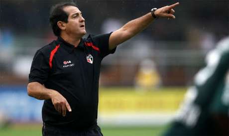 LANCE! Muricy Ramalho à frente do São Paulo em 2009 (Tom Dib)
