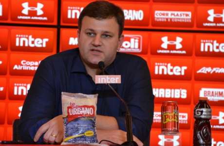 LANCE! Vinicius Pinotti, diretor executivo do São Paulo (Foto: Érico Leonan / saopaulofc.net)