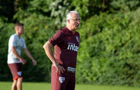 LANCE! Técnico Dorival Júnior testa opções no time do São Paulo (Foto: Érico Leonan/saopaulofc.net)
