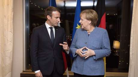 O presidente da França Emmanuel Macron e a chanceler alemã Angela Merkel