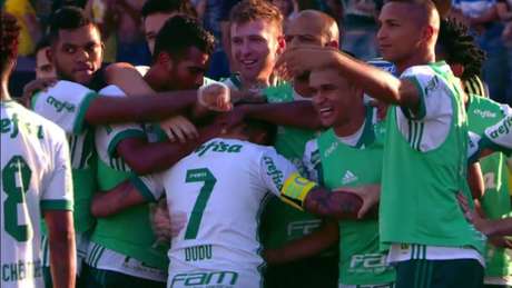 Palmeiras bateu o Atlético-GO por 3 a 1, com um gol de Dudu, no segundo tempo (Foto: Reprodução/Premiere)