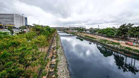 Rio TietÃª visto da Ponte das Bandeiras | Foto: William Lucas/SOS Mata AtlÃ¢ntica