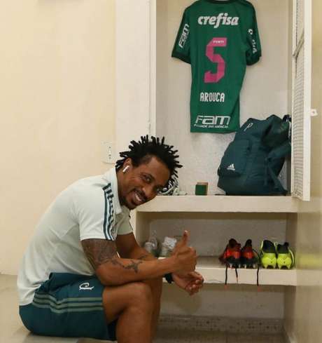 Arouca antes de seu último jogo pelo Palmeiras, contra a Ponte Preta - FOTO: Cesar Greco Arouca antes de seu último jogo pelo Palmeiras, contra a Ponte Preta - FOTO: Cesar Greco
