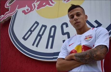Aos 20 anos, o meia Matheus Oliveira ficará no Red Bull até o fim do Paulistão-2018 (Foto: Twitter Red Bull Brasil) Aos 20 anos, o meia Matheus Oliveira ficará no Red Bull até o fim do Paulistão-2018 (Foto: Twitter Red Bull Brasil)