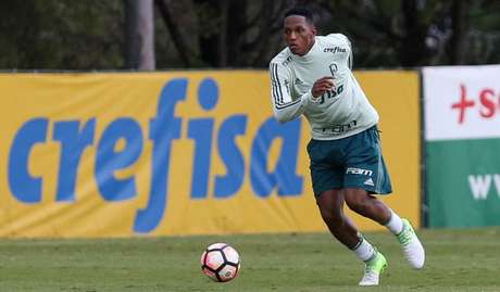 Yerry Mina jogará no Barcelona após um ano e meio no Palmeiras - FOTO: Cesar Greco Yerry Mina jogará no Barcelona após um ano e meio no Palmeiras - FOTO: Cesar Greco