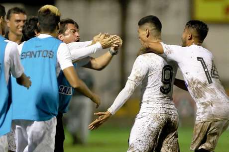 Peixe levou a melhor nos pênaltis e sofreu no tempo regulamentar (Foto: Pedro Ernesto Guerra Azevedo/Santos) Peixe levou a melhor nos pênaltis e sofreu no tempo regulamentar (Foto: Pedro Ernesto Guerra Azevedo/Santos)