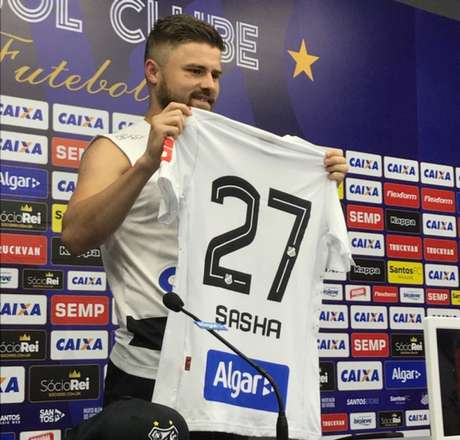 Sasha vai usar a camisa 27, que era de Bruno Henrique (Foto: Russel Dias) Sasha vai usar a camisa 27, que era de Bruno Henrique (Foto: Russel Dias)