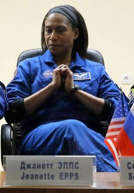 Jeanette Epps seria primeira afro-americana na Estação Espacial Jeanette Epps seria primeira afro-americana na Estação Espacial