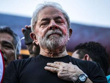 EPA / Ansa - Brasil PF se prepara para cumprir ordem de prisão contra Lula, diz jornal