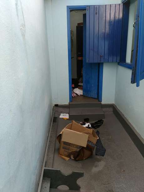 Imagem mostra sinais de vandalismo no centro espírita Imagem mostra sinais de vandalismo no centro espírita