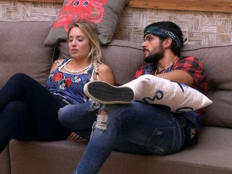 Do "BBB18": noiva de Lucas fala sobre relação do rapaz com Jessica! Do "BBB18": noiva de Lucas fala sobre relação do rapaz com Jessica!
