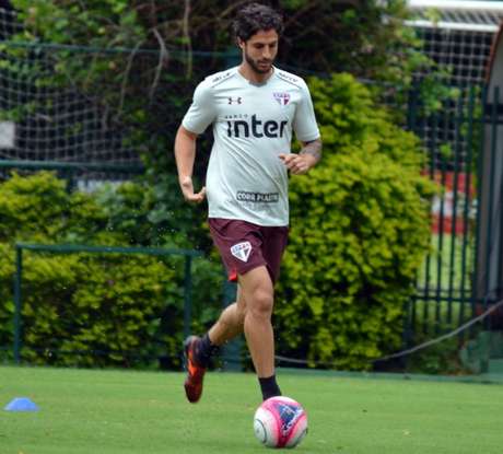 Hudson poderia ser envolvido na negociação, mas está nos planos de Dorival (Érico Leonan/saopaulofc.net) Hudson poderia ser envolvido na negociação, mas está nos planos de Dorival (Érico Leonan/saopaulofc.net)