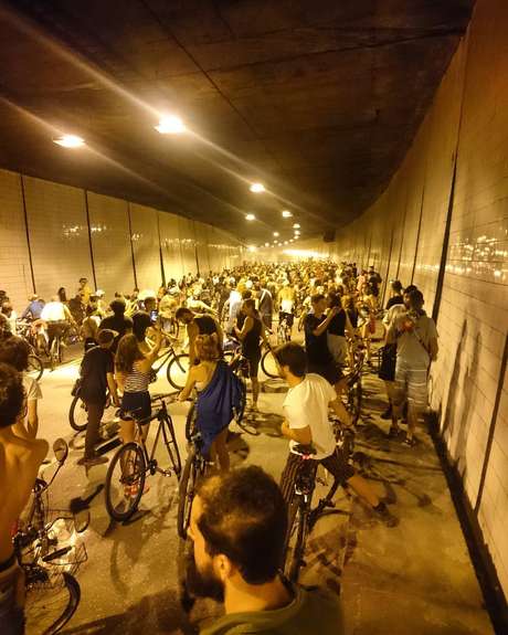 Bloco da Bicicletinha fez a festa nas ruas de Belo Horizonte Bloco da Bicicletinha fez a festa nas ruas de Belo Horizonte