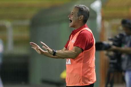 'Tem uma função importante, presente na área', diz Carpa (Gilvan de Souza/Flamengo)