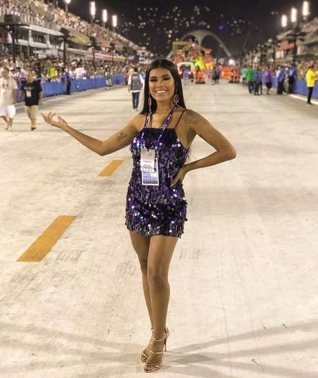 MC Pocahontas queria ter "glitter até na alma" o ano todo MC Pocahontas queria ter "glitter até na alma" o ano todo