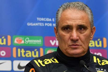 Tite vai anunciar a lista na segunda-feira (Foto: Ben Stansall / AFP)