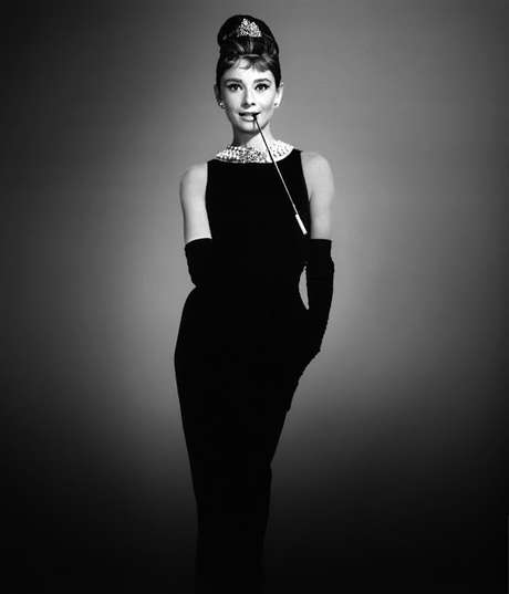 Resultado de imagem para Hubert de Givenchy preto e branco