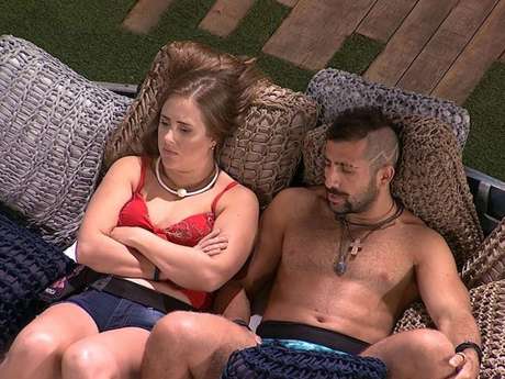 No "BBB18", Patrícia e Kaysar falam mal de Gleici! No "BBB18", Patrícia e Kaysar falam mal de Gleici!