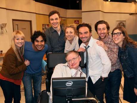 Elendo de "The Big Bang Theory" faz homenagem para Stephen Hawking após sua morte