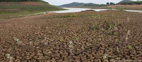 Reserva da Cantareira em São Paulo durante seca em 2014. Para Benedito Braga, governos têm que melhorar infraestrutura Reserva da Cantareira em São Paulo durante seca em 2014. Para Benedito Braga, governos têm que melhorar infraestrutura