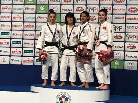 Judoca Sarah Menezes ganha medalha de bronze no GP Turquia