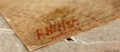 Assinatura "A. Hitler" em outra obra atribuída ao ditador nazista Assinatura "A. Hitler" em outra obra atribuída ao ditador nazista