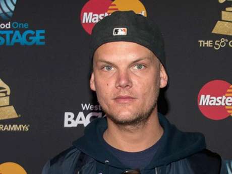 DJ Avicii é encontrado morto aos 28 anos DJ Avicii é encontrado morto aos 28 anos