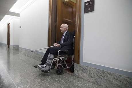 John McCain não quer Donald Trump em seu funeral John McCain não quer Donald Trump em seu funeral