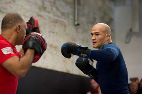 Junior Cigano reclamou a forma como a USADA trata os atletas e pediu melhorias no sistema (Foto: Getty Images) Junior Cigano reclamou a forma como a USADA trata os atletas e pediu melhorias no sistema (Foto: Getty Images)