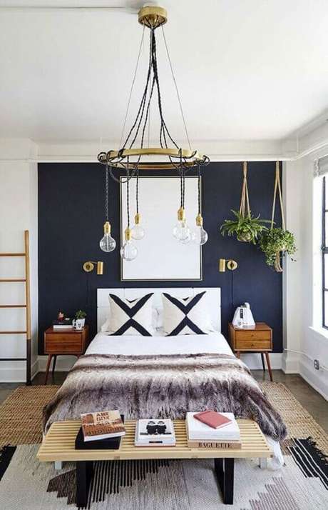 5. Decoração com modelo de lustres para quarto que possui detalhes clássicos e modernos em seu design 5. Decoração com modelo de lustres para quarto que possui detalhes clássicos e modernos em seu design