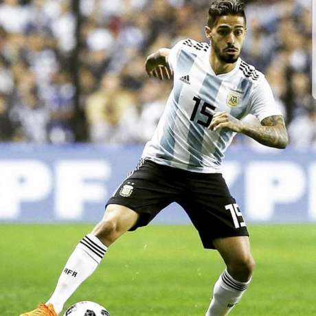 Lanzini tinha a expectativa de ser titular na Copa do Mundo (Foto: Reprodução / Twitter) Lanzini tinha a expectativa de ser titular na Copa do Mundo (Foto: Reprodução / Twitter)