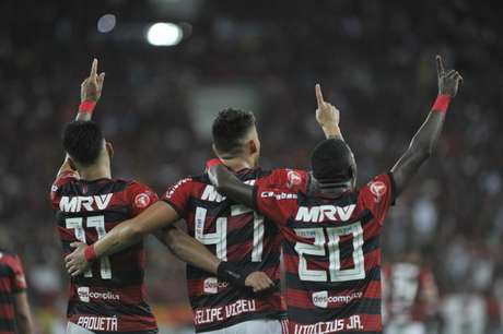 Em cinco jogos no Maracanã, Rubro-Negro venceu quatro e empatou um no Brasileirão (Marcelo Cortes/Fotoarena)