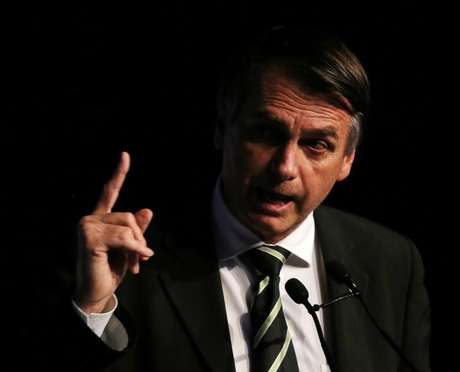 Defesa de Bolsonaro acusa PGR de &quot;oportunismo&quot; eleitoral