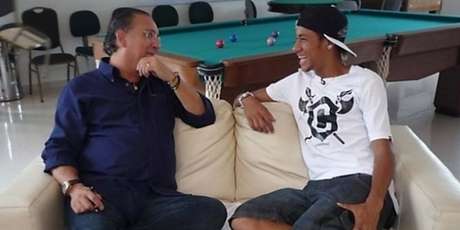 Galvão e Neymar: de 'brothers' a desafetos: críticas do narrador da Globo irritam o jogador e seu clube de amigos Galvão e Neymar: de 'brothers' a desafetos: críticas do narrador da Globo irritam o jogador e seu clube de amigos