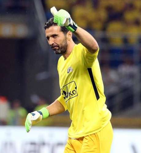 Buffon deixou a Juventus após 17 anos no clube Buffon deixou a Juventus após 17 anos no clube