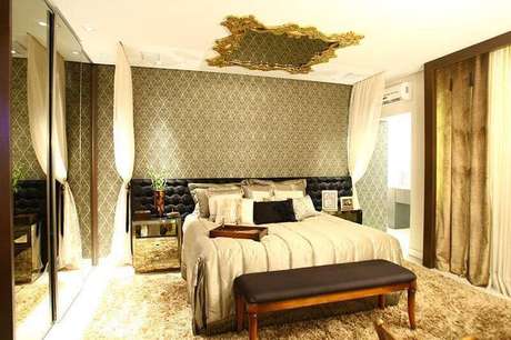 40. O quarto com estilo mais marcado pede uma cabeceira capitonê escura. Projeto por Adriana Mantovani. 40. O quarto com estilo mais marcado pede uma cabeceira capitonê escura. Projeto por Adriana Mantovani.