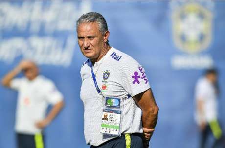 Se Filipe Luís foi titular no último jogo, Tite devolverá a vaga a Marcelo nesta sexta-feira (Foto: Nelson Almeida/AFP) Se Filipe Luís foi titular no último jogo, Tite devolverá a vaga a Marcelo nesta sexta-feira (Foto: Nelson Almeida/AFP)