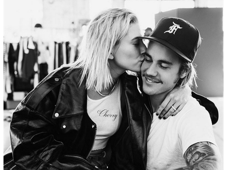 O mundo dá voltas: noiva de Justin Bieber, Hailey Baldwin já torceu para o cantor ficar com Selena Gomez O mundo dá voltas: noiva de Justin Bieber, Hailey Baldwin já torceu para o cantor ficar com Selena Gomez