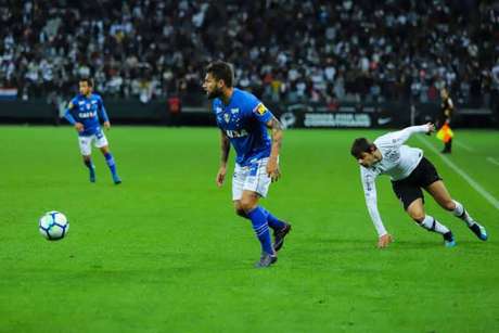 Corinthians e Cruzeiro se enfrentaram na Arena (Foto: Marcello Fim/Ofotografico) Corinthians e Cruzeiro se enfrentaram na Arena (Foto: Marcello Fim/Ofotografico)