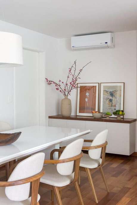30 – Decoração clean com buffet para sala de jantar bem discreto 30 – Decoração clean com buffet para sala de jantar bem discreto
