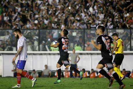 Imagens de Vasco x Bahia pelas oitavas da Copa do Brasil